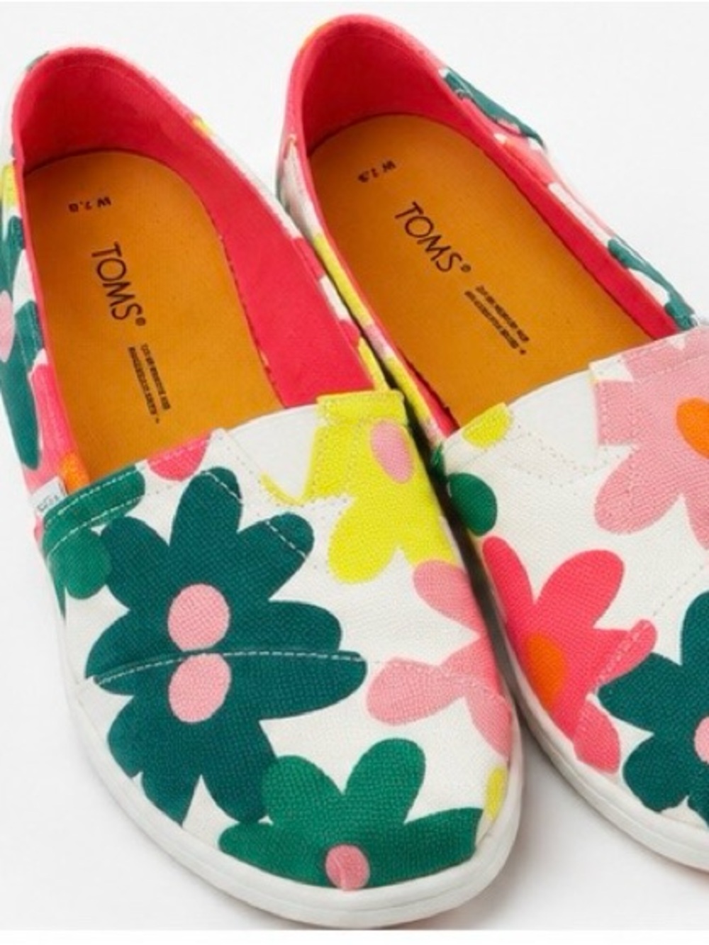 TOMS Womens Floral Canvas Slip-Ons — White with Multicolor Flowers